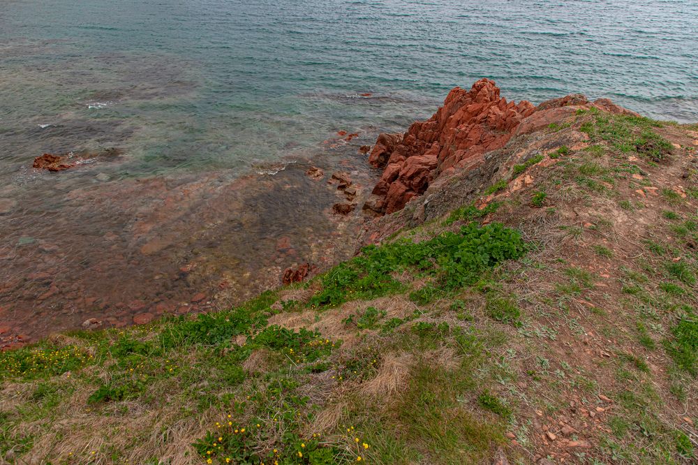 Красные скалы