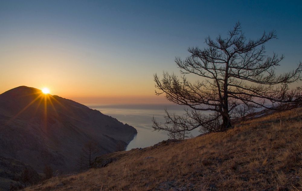 Рассвет на Байкале