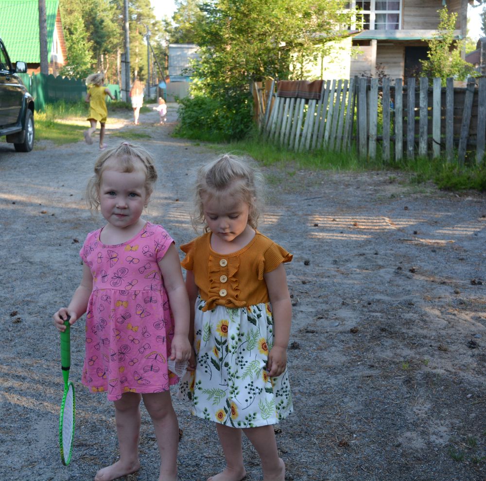 Две сестрички Ульяна и Анечка