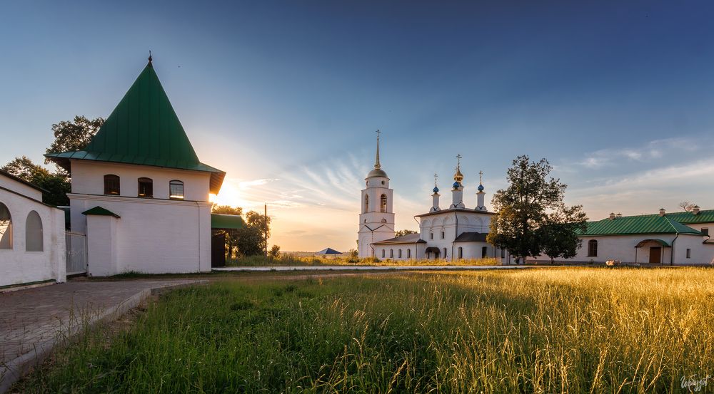 Лихвинский Покровский Добрый мужской монастырь. Тульская область.