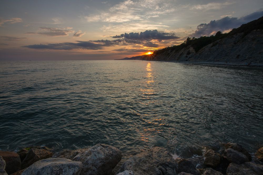 Черное море...