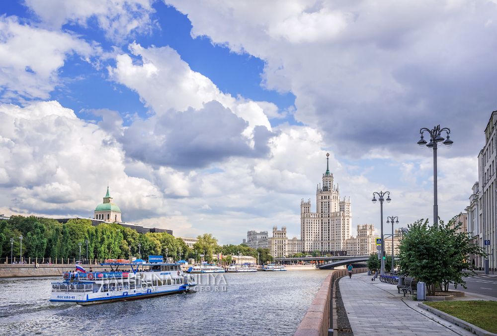 Кораблики на Москве-реке