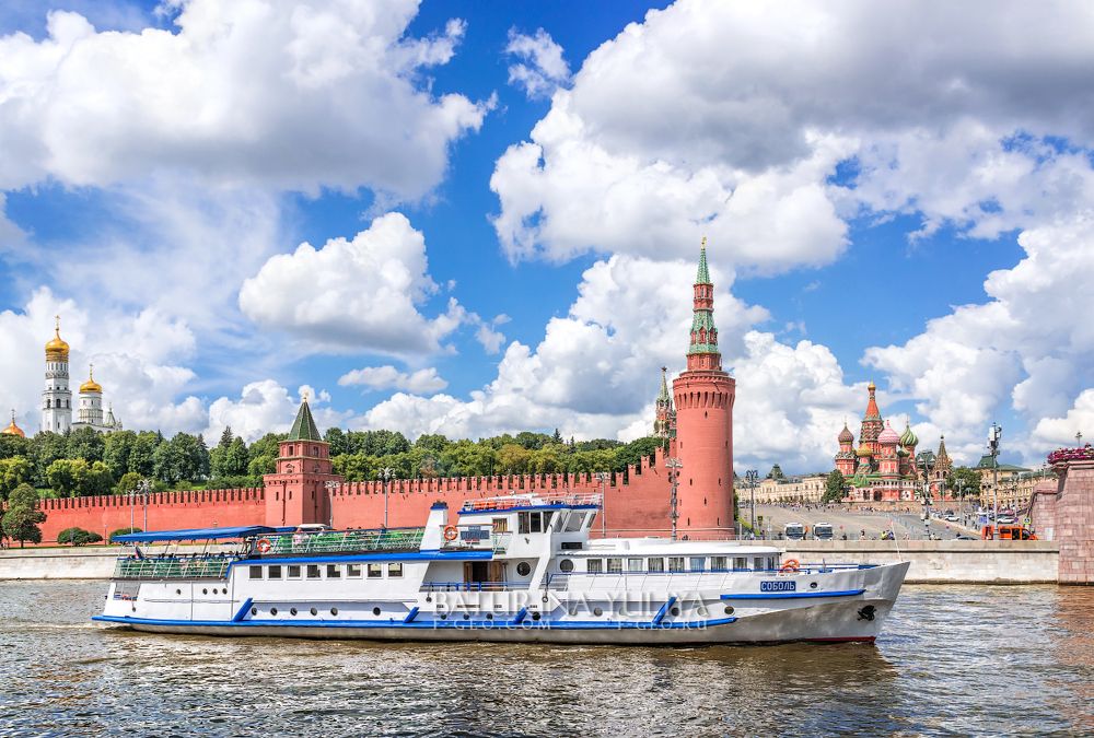 Кораблики на Москве-реке