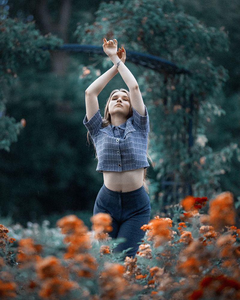 Девушка
