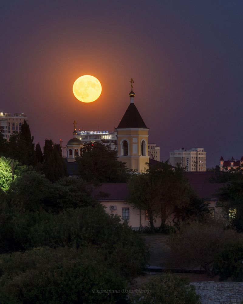 Полнолуние в Севастополе