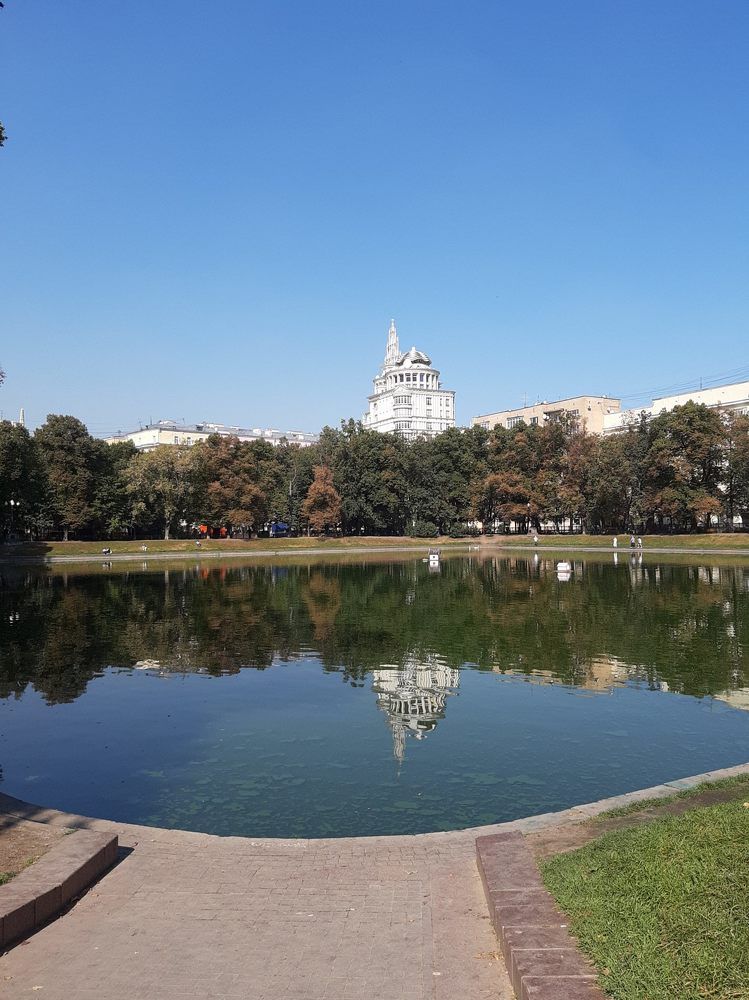 Патриаршие пруды или