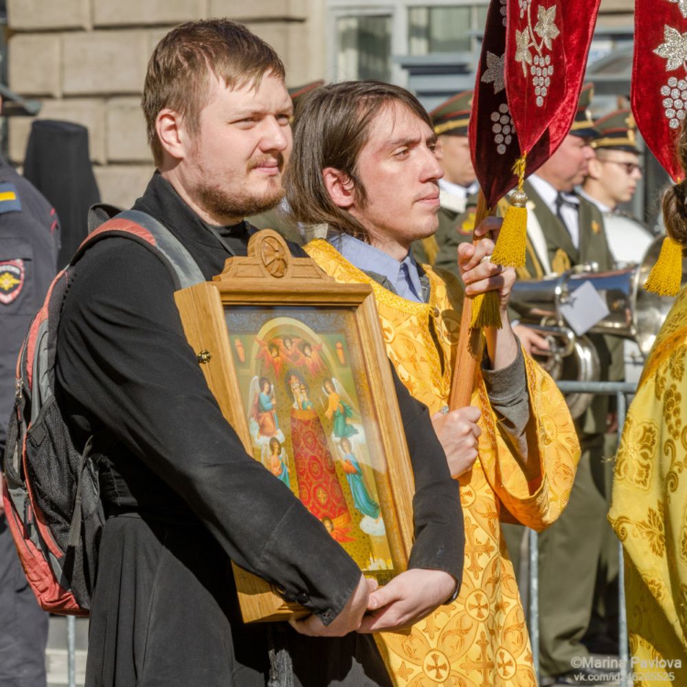 Крестный ход по Невскому проспекту. Санкт-Петербург 12 сентября 2015г.
