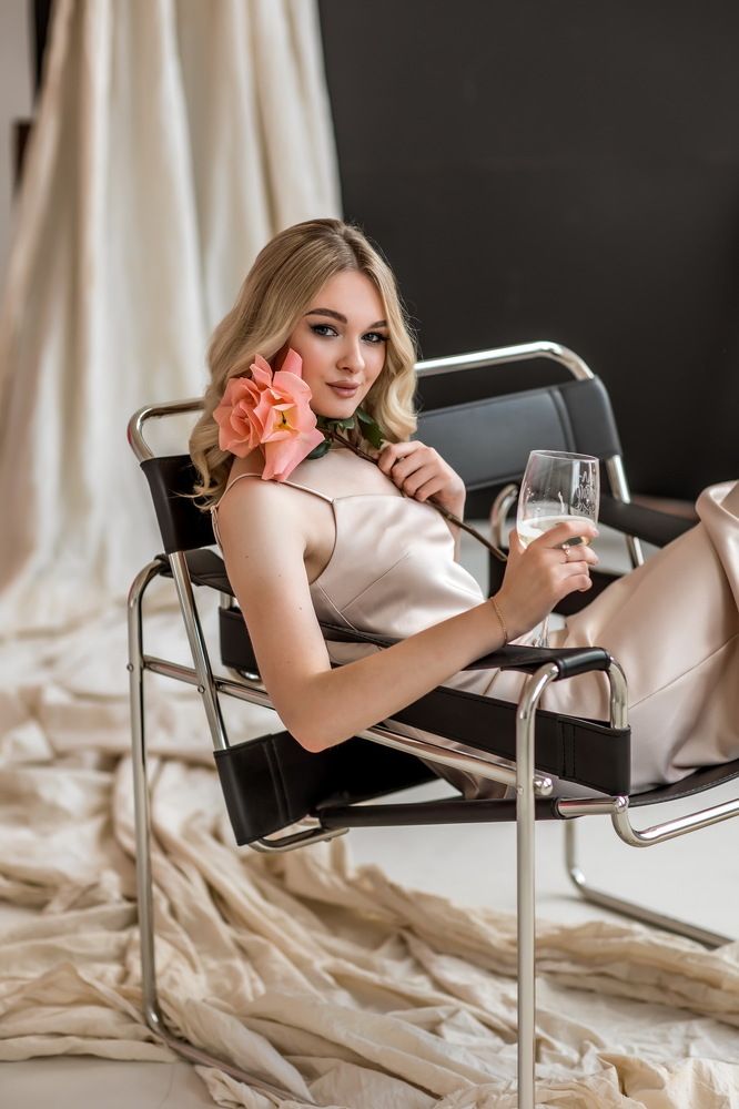 Полина