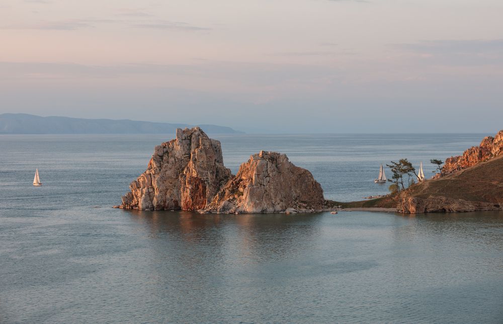 Ольхон, скала Шаманка, мыс Бурхан
