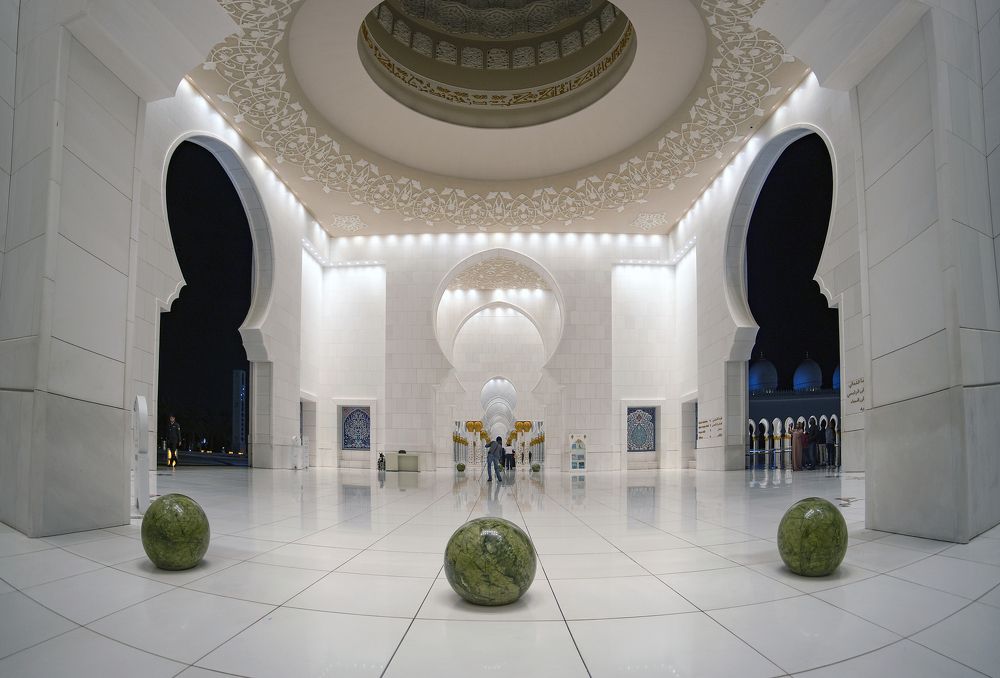 Мечеть шейха Зайда в Абу-Даби. Abu Dhabi Sheikh Zayed Mosque