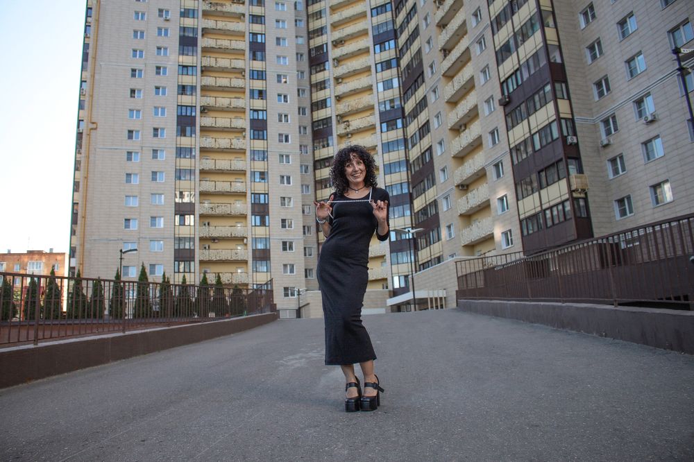 Лейла.