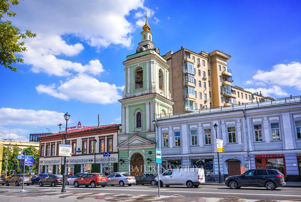 Колокольня церкви Иоанна Предтечи на Покровке