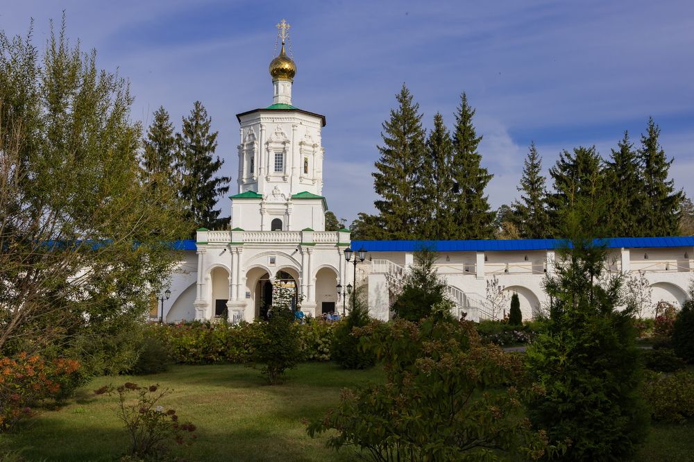 Женский монастырь