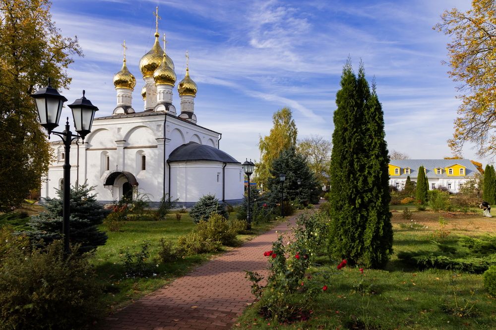 Женский монастырь
