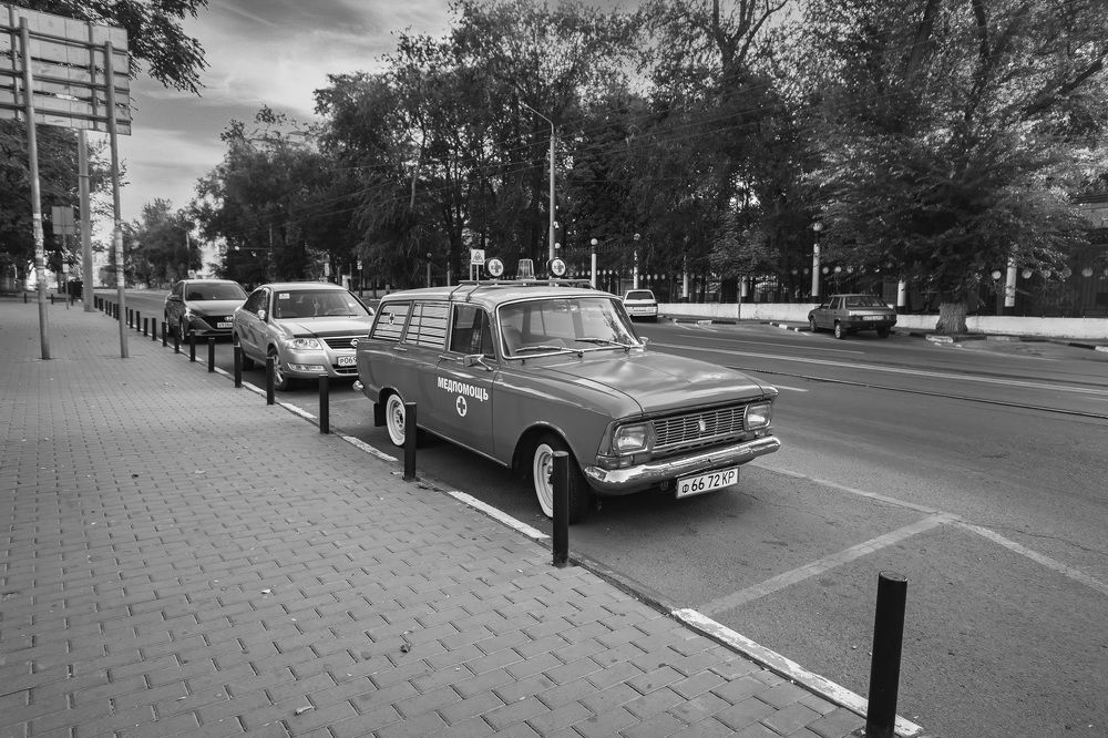 у ворот мединститута