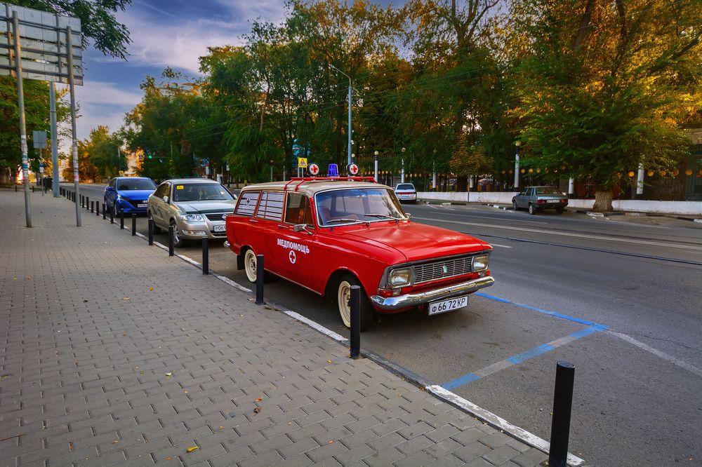 у ворот мединститута