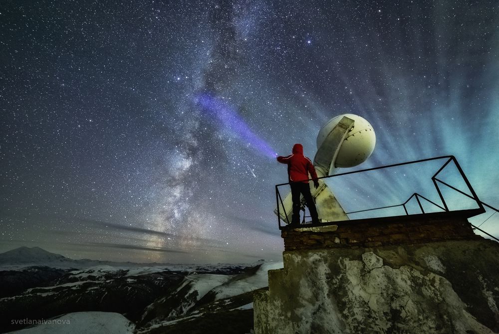 Полет великой кометы Цзыцзиньшань-ATLAS