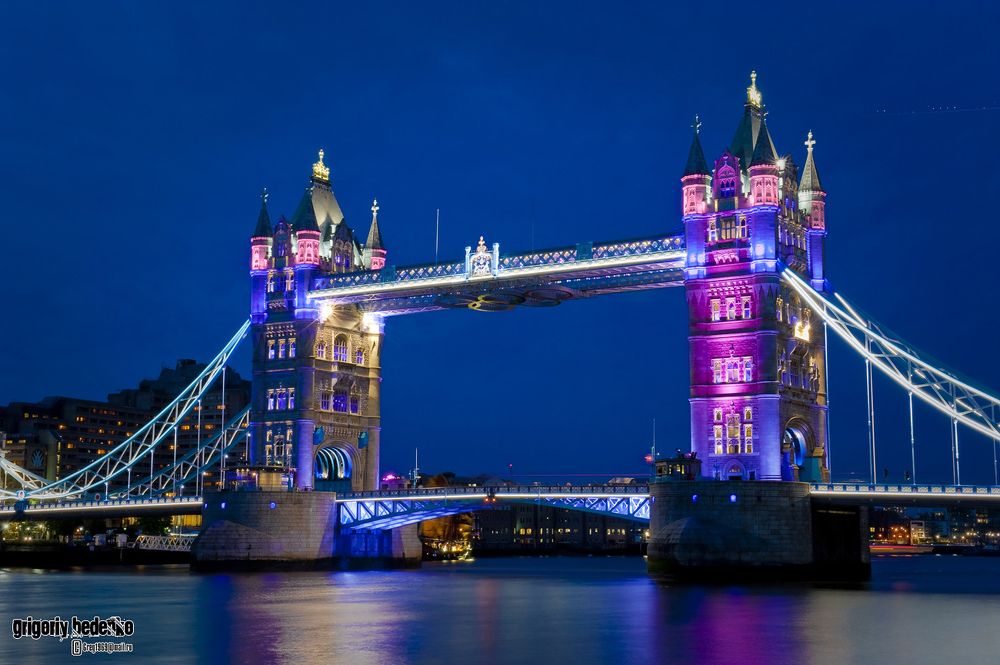 Tower Bridge.