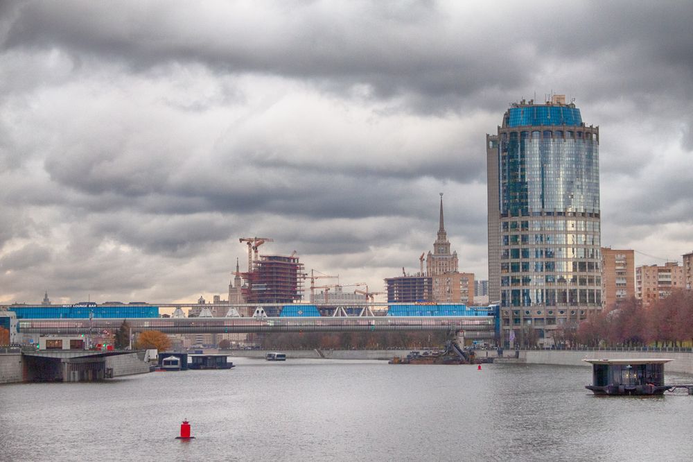 Прогулка возле Москва сити.