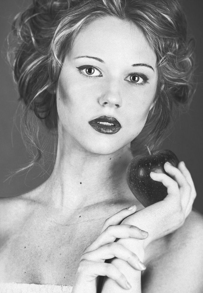 B&W