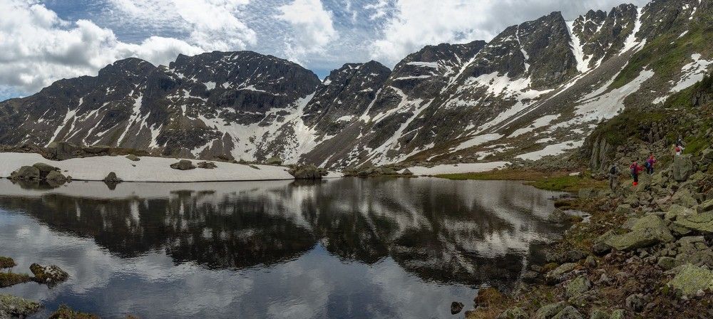 1 Башни Дьявола, 2 Жарки под снегом, 3 Манская петля, 4 Шумак на рассвете,5 Танюшкино озеро, Арадан 6 Вид с перевала Шумакский ( 2760 метров ), 7 Манские пороги , 8 Изумрудное озеро, Шумак 9 Левый и правый Шумак,10 Предзимье, Базаиха ноябрь