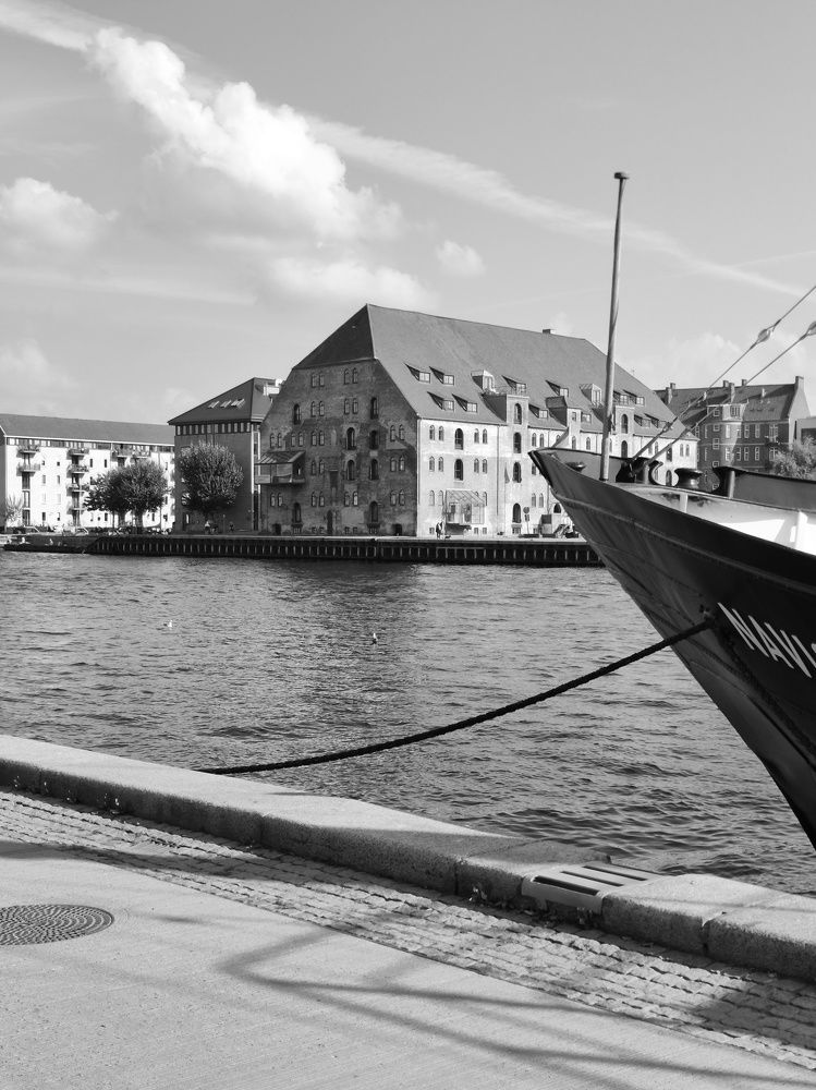 COPENHAGEN. Black&White