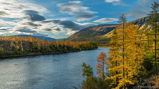 02 Привычный осенний вид на Курейку, почувствуйте разницу!