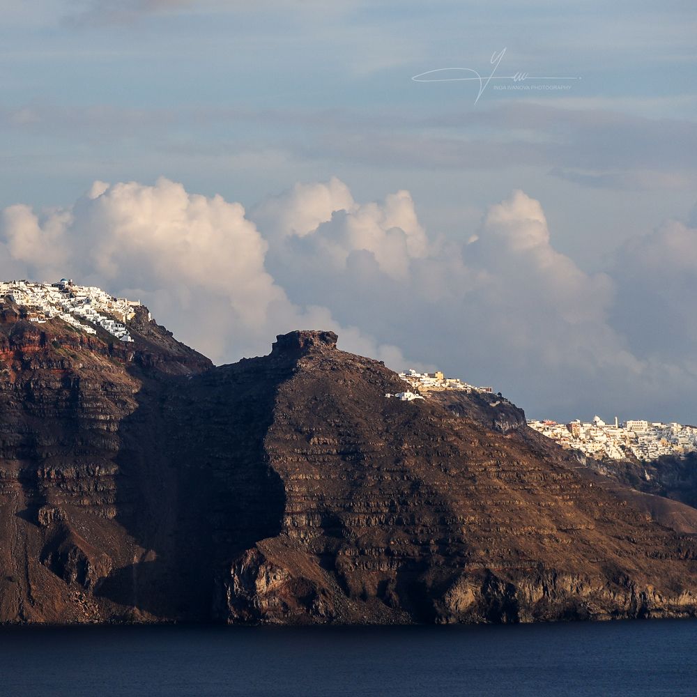 Magnificent sunset view from Oia, Santorini to the Caldera