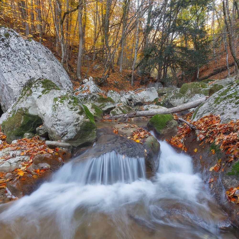 Осень в Большом каньоне Крыма.