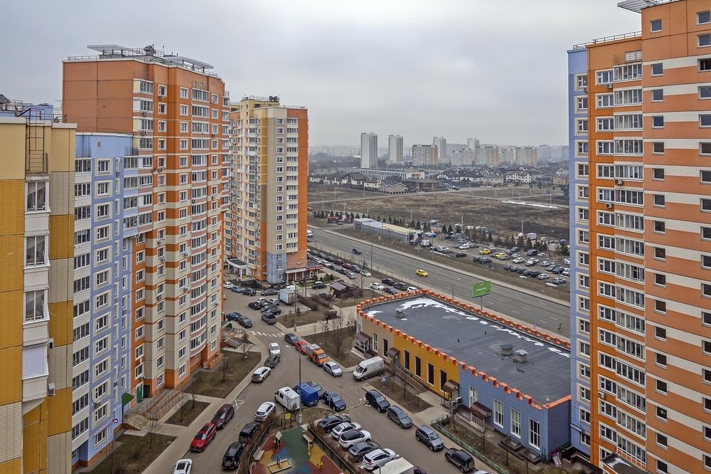 Между домами в Новой Москве