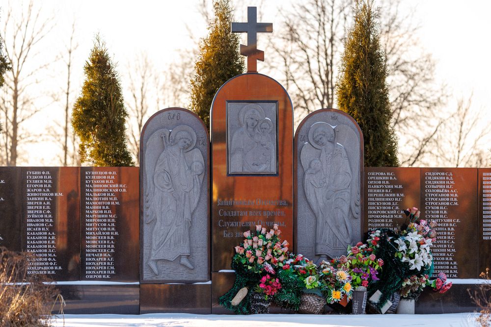 Храм Рождества Христова в селе Мокрый Корь.