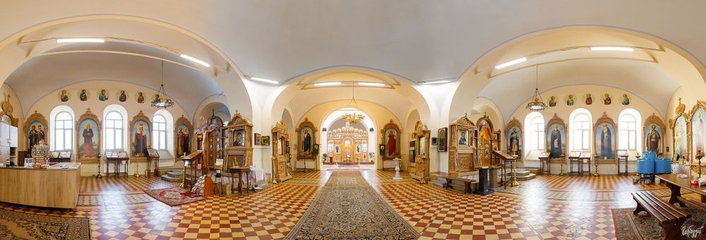 Интерьер храма Рождества Христова в селе Мокрый Корь.