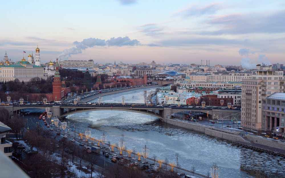 Вечер пятницы в Москве. 21.02.2025