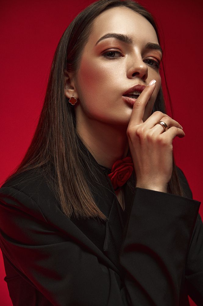 Red / 2024