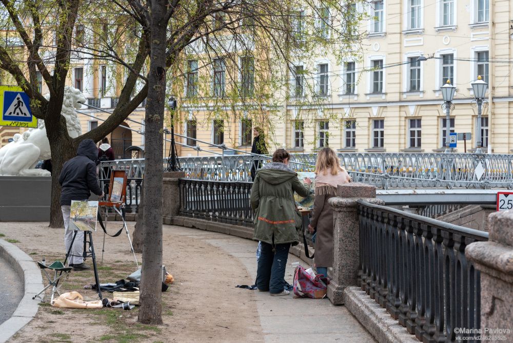 Весенний пленэр у Львиного моста.
