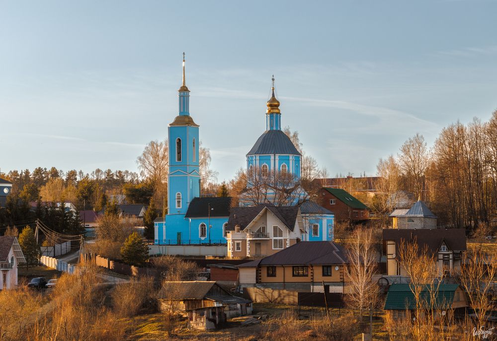 Интерьер церкови Казанской иконы Божией Матери в Савино