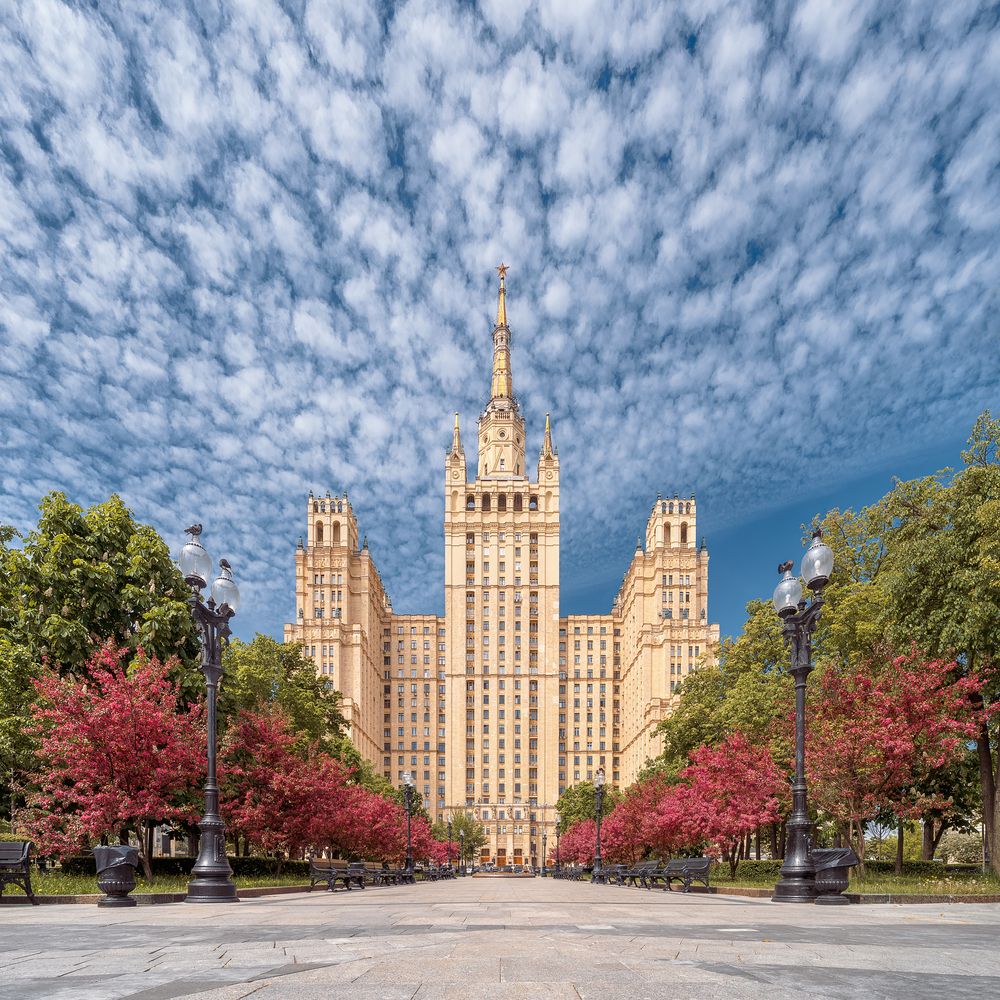 Высотка на Кудринской площади