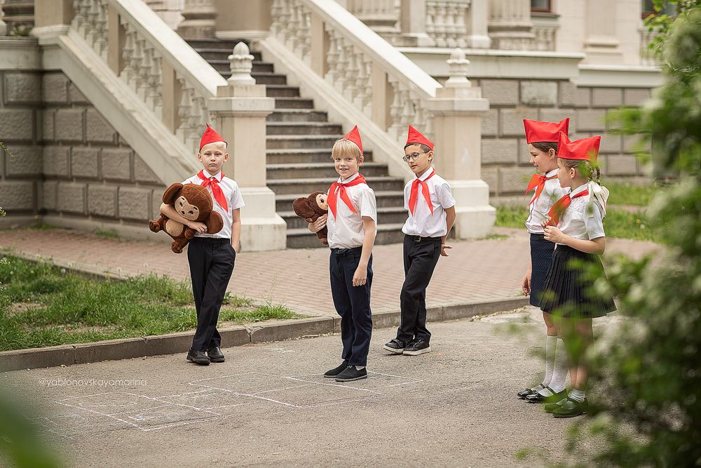 Снова в пионеры!