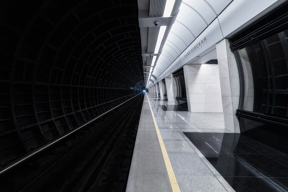 Пустынные станции метро