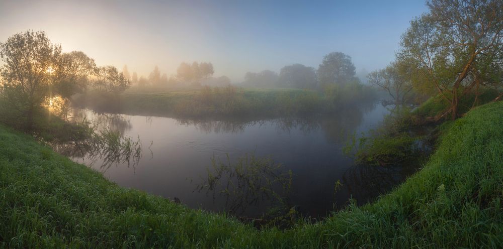 Весна на реке ))