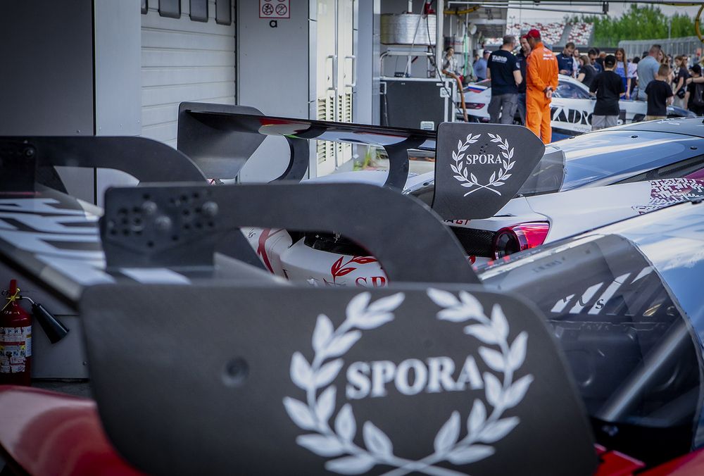 REC 2025.  Russian Endurance Challenge, 1 stage. Pit lane