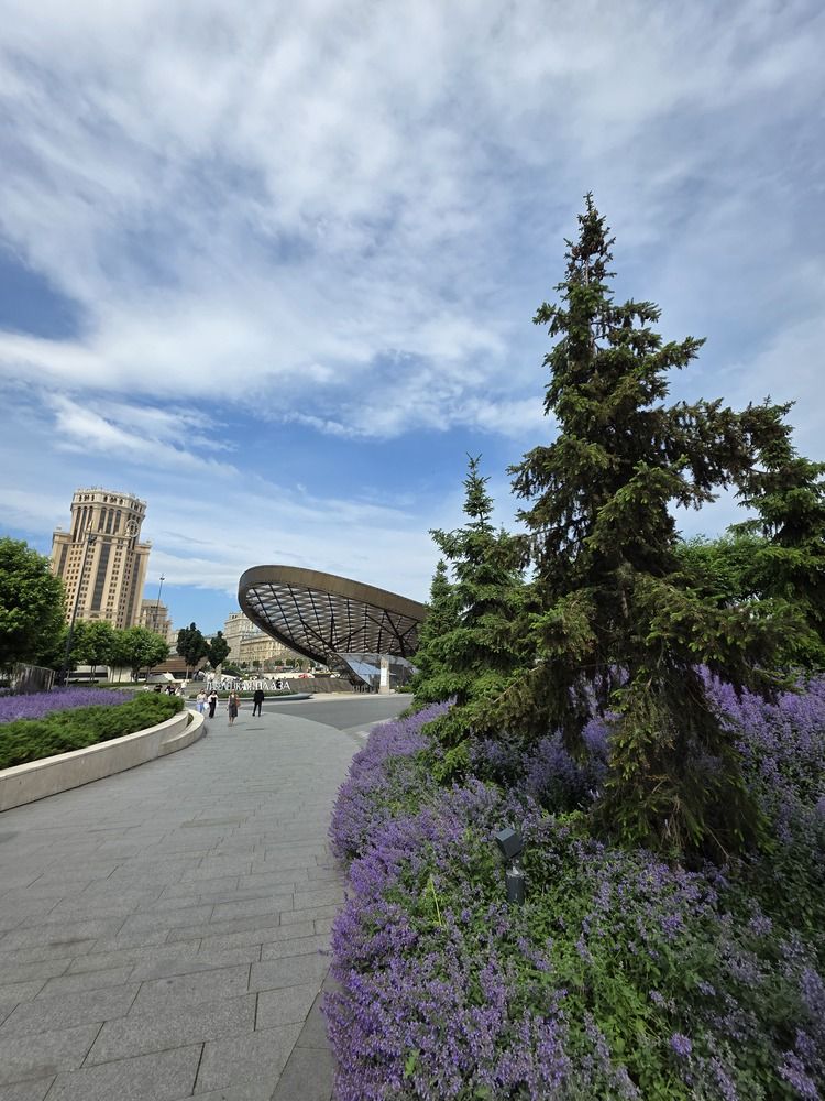 Paveletskaya Plaza