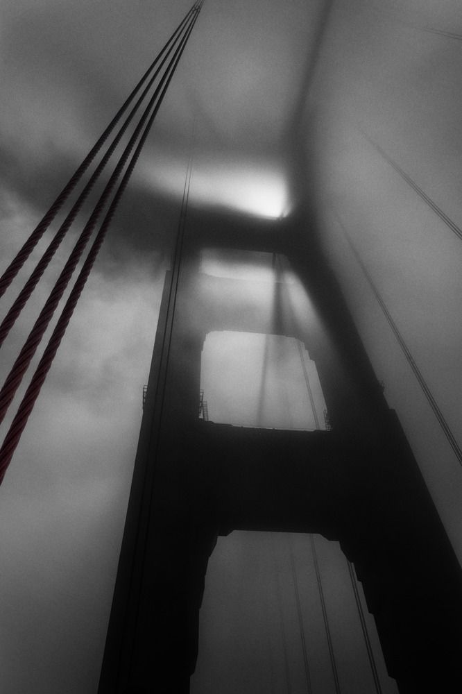Golden Gate Bridge - Pillar3 B&W