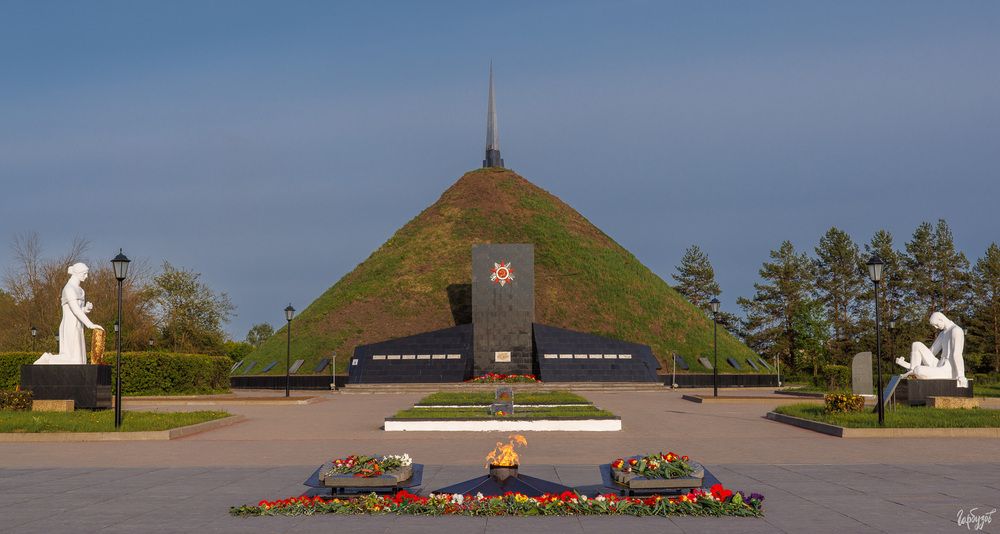 Курган Бессмертия. Тульская область, Киреевский район.
