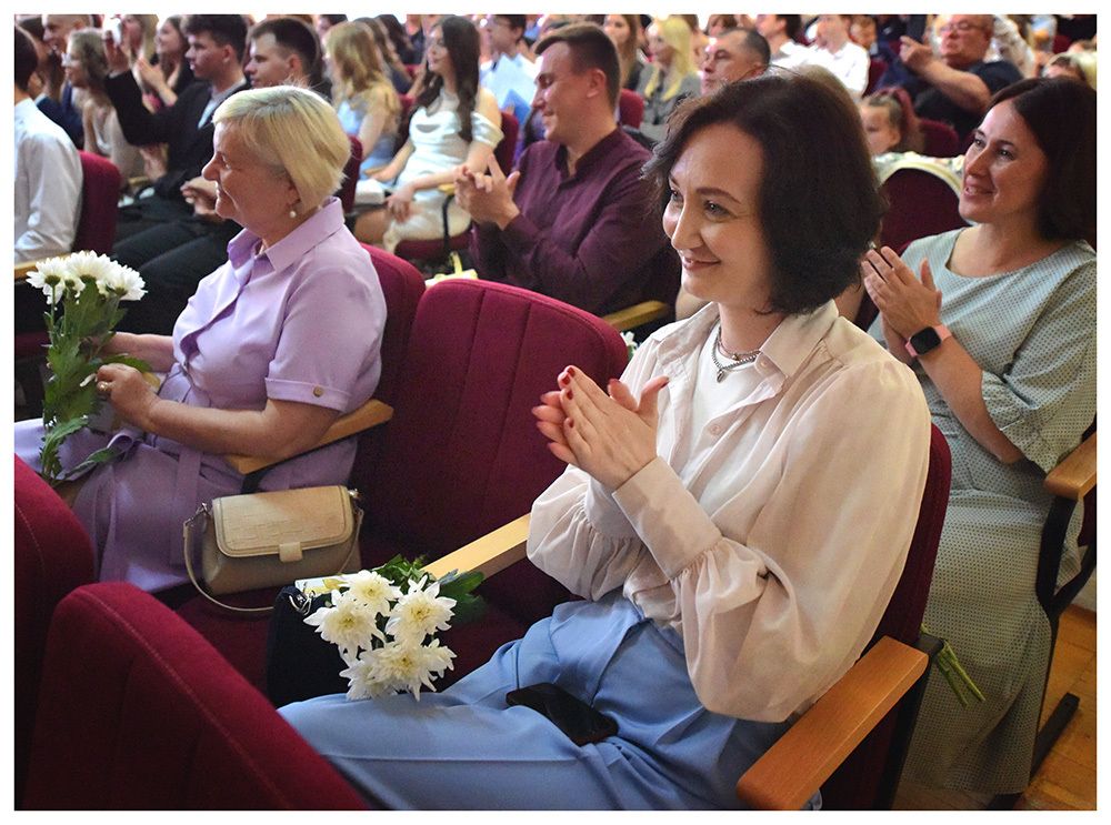 В добрый путь выпускники!