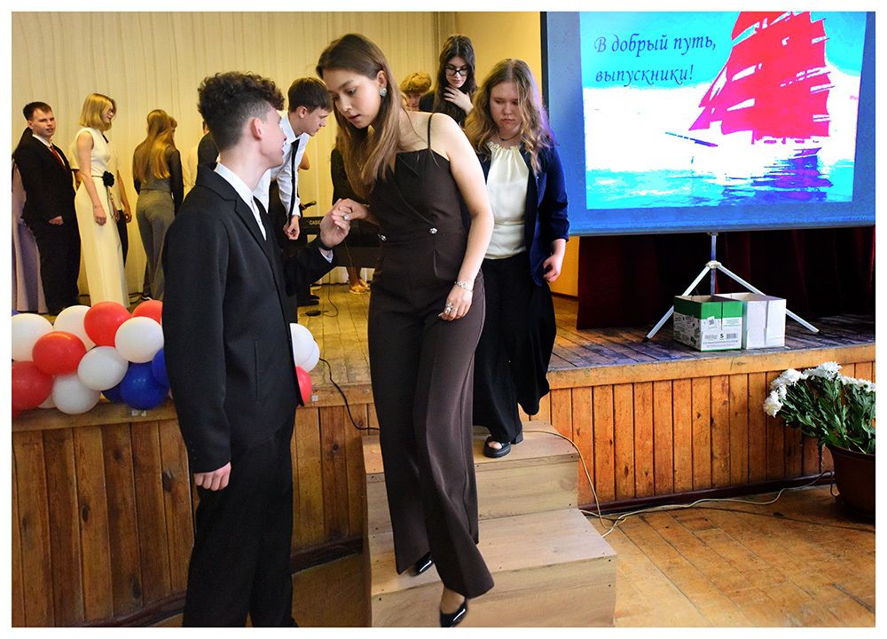 В добрый путь выпускники!