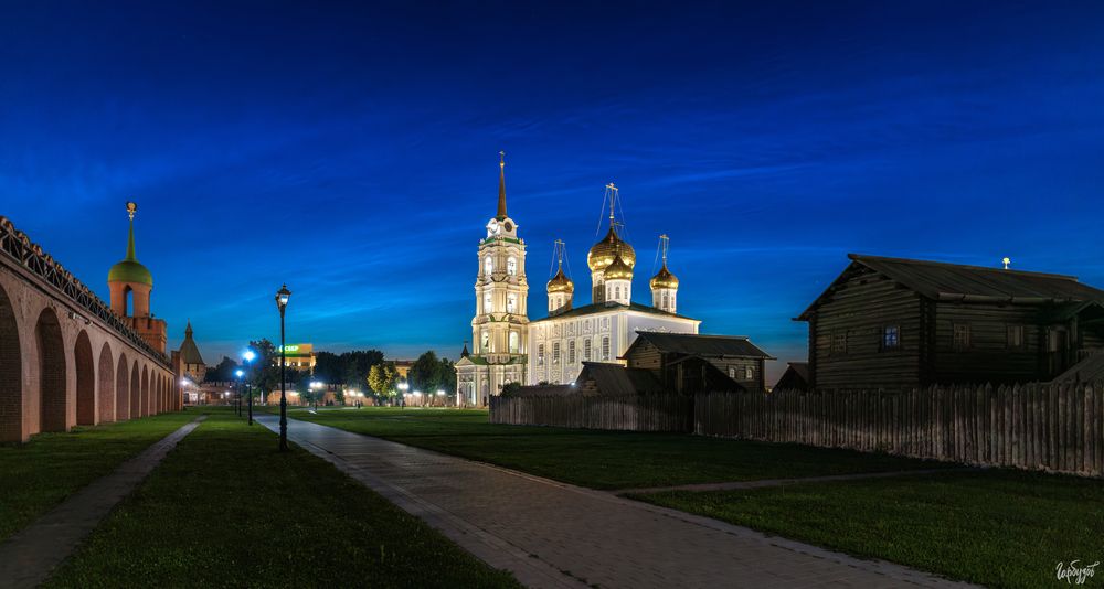 Серебристые облака над Тулой