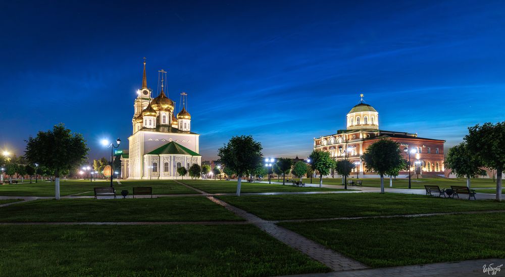 Серебристые облака над Тулой