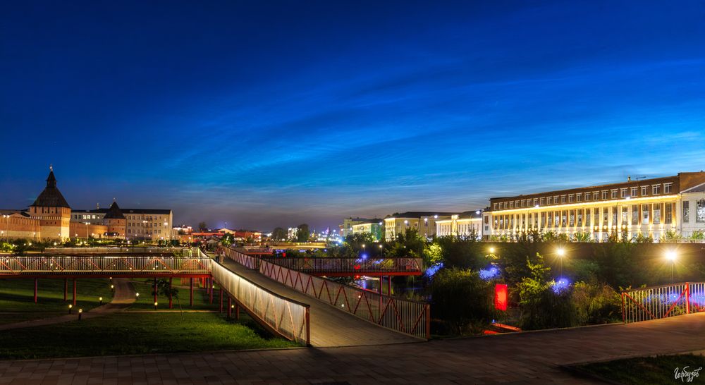 Серебристые облака над Тулой