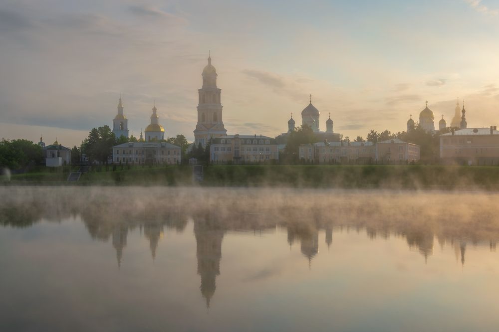 Утро в Свято-Троицком Серафимо-Дивеевском монастыре